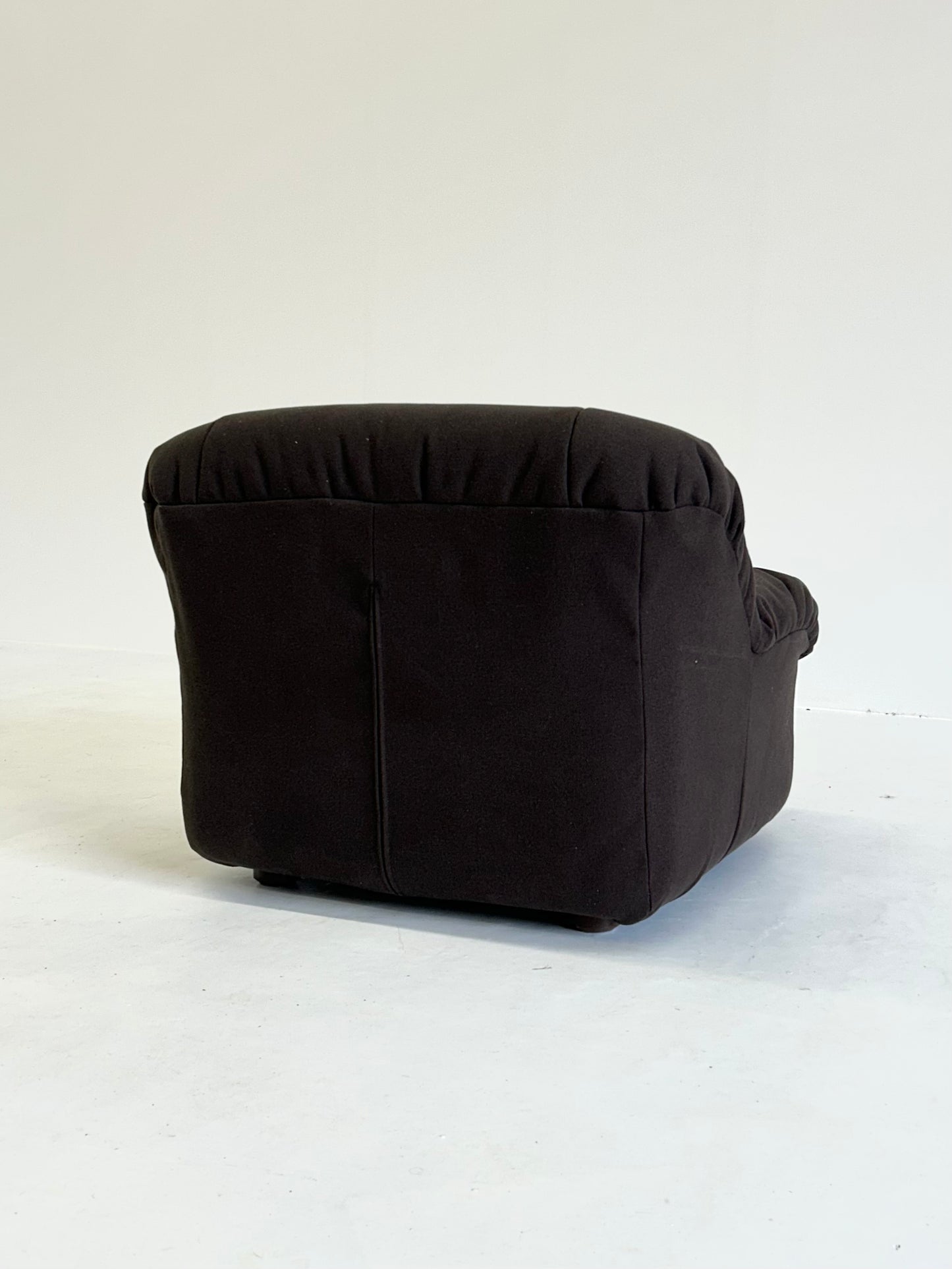 Caprice Fauteuils in donkbruin door Henning Korch voor Swan