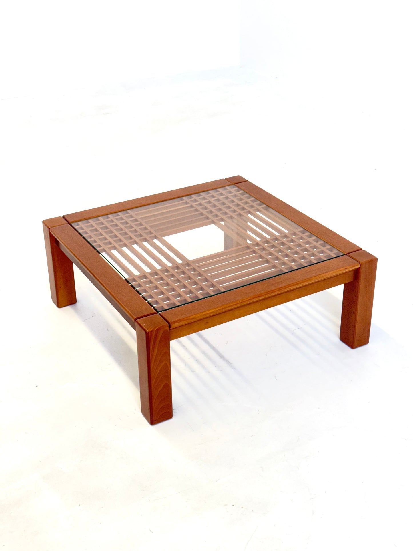 Salontafel van Ettore Sottsass voor Sant Ambrogio en De Berti