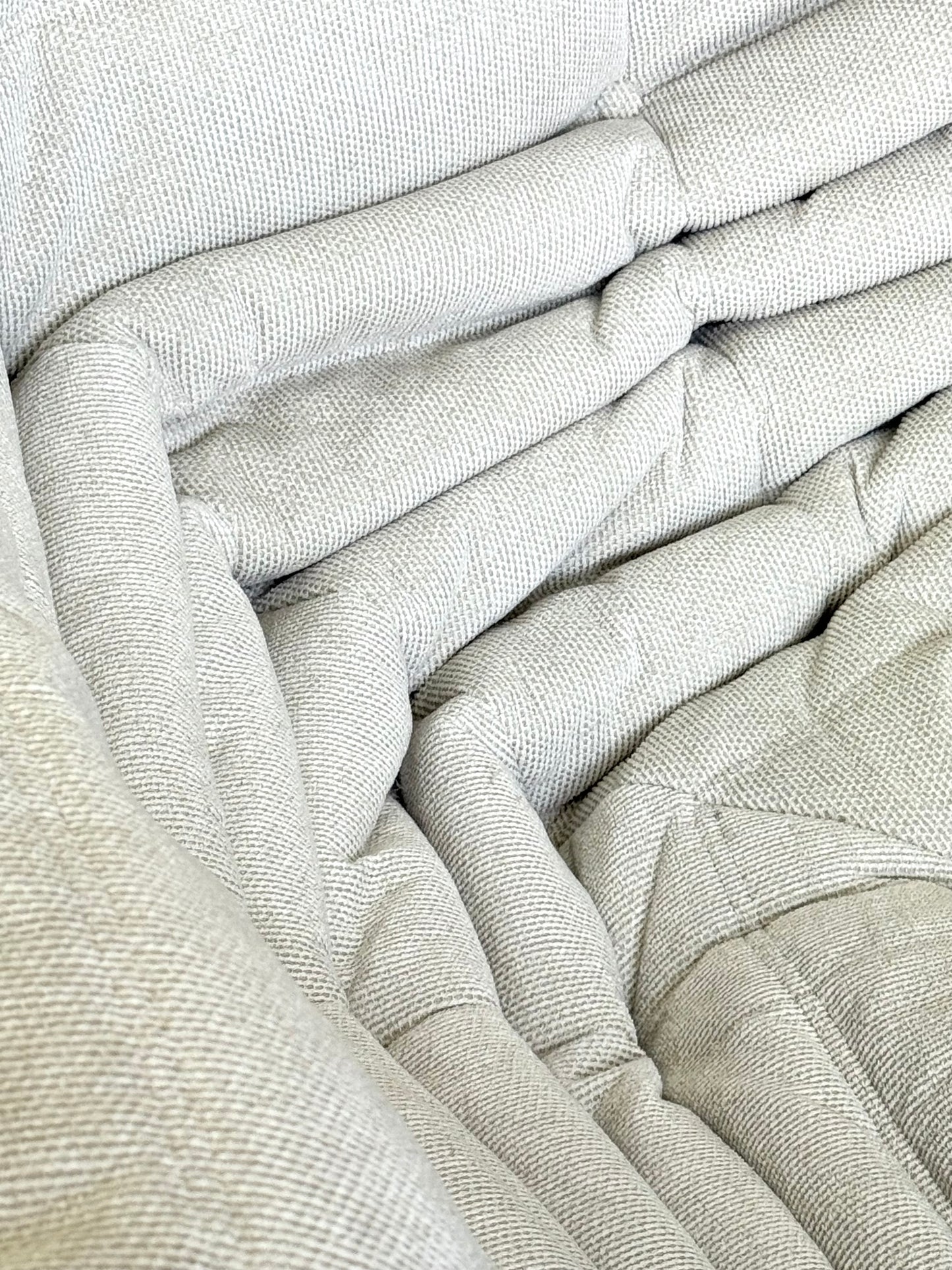 Wit & taupe / beige Ligne Roset Togo 2-zit bank