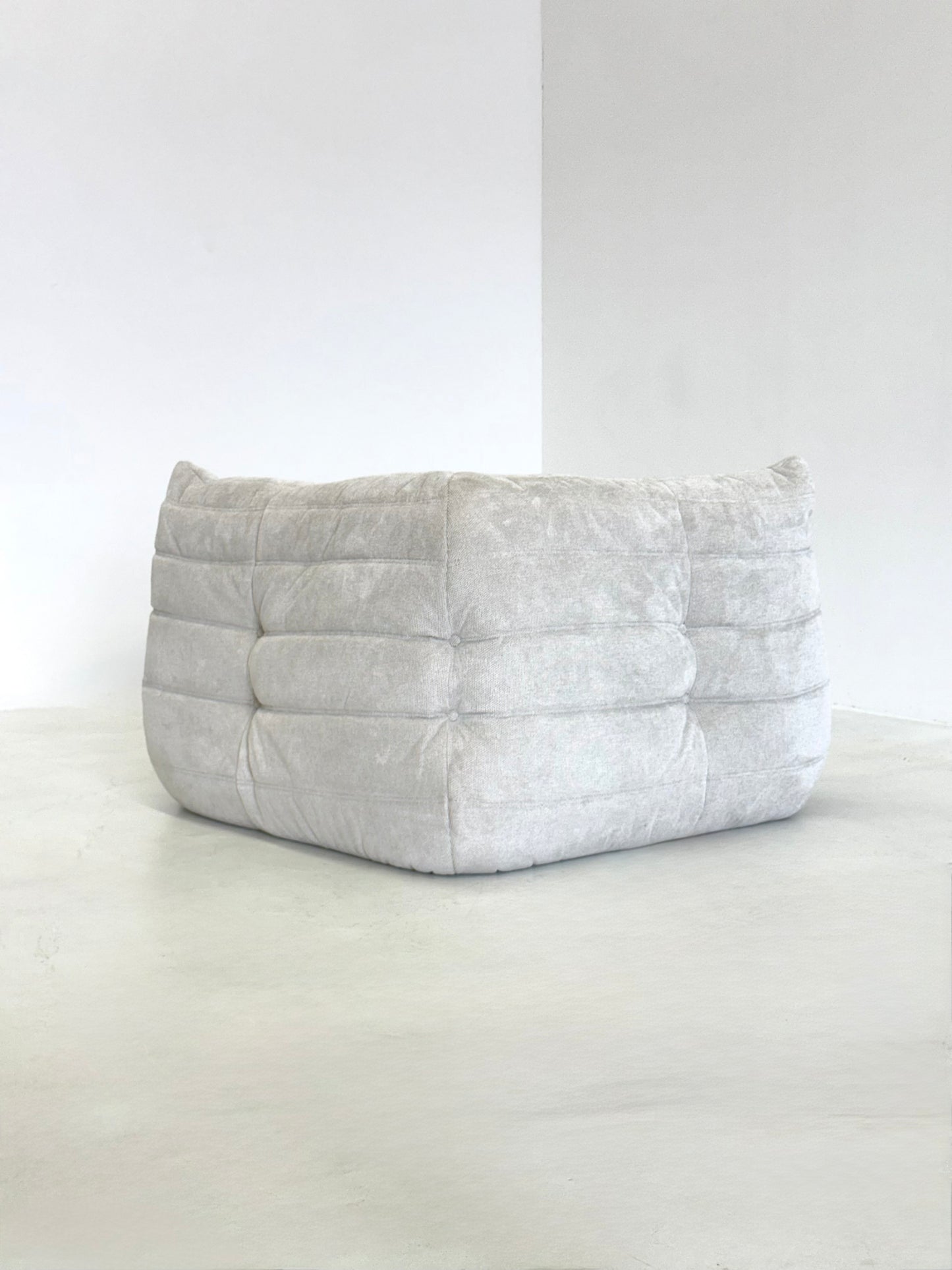 Wit taupe Ligne Roset Togo hoekelement 1-zit