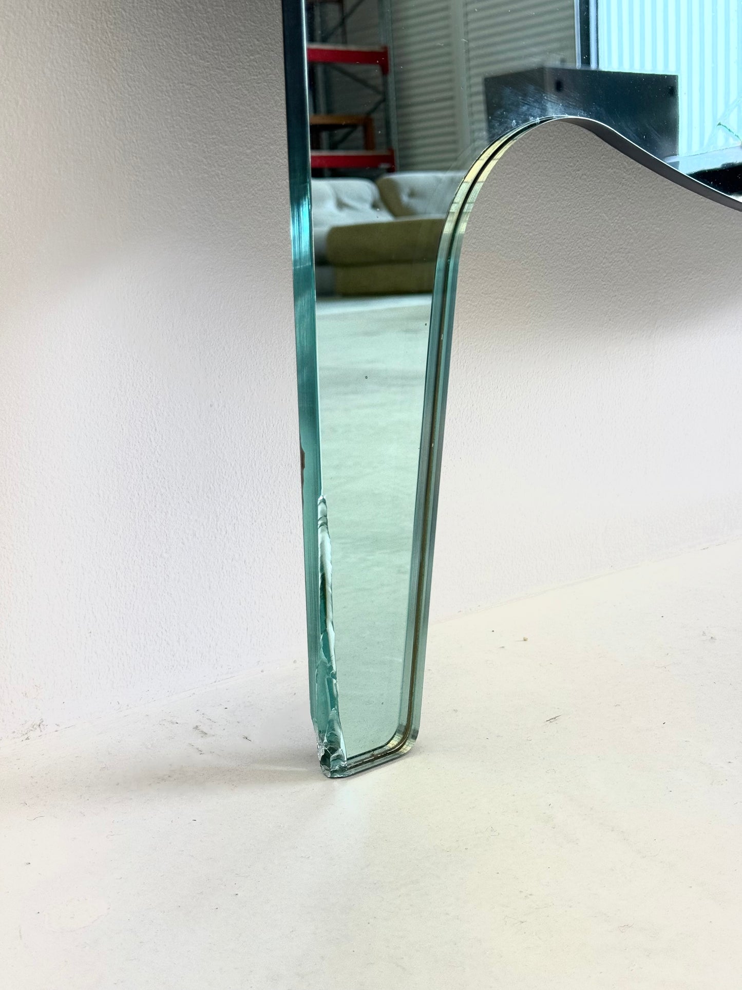 XL grote ronde MIR spiegel ontworpen door Roderick Vos