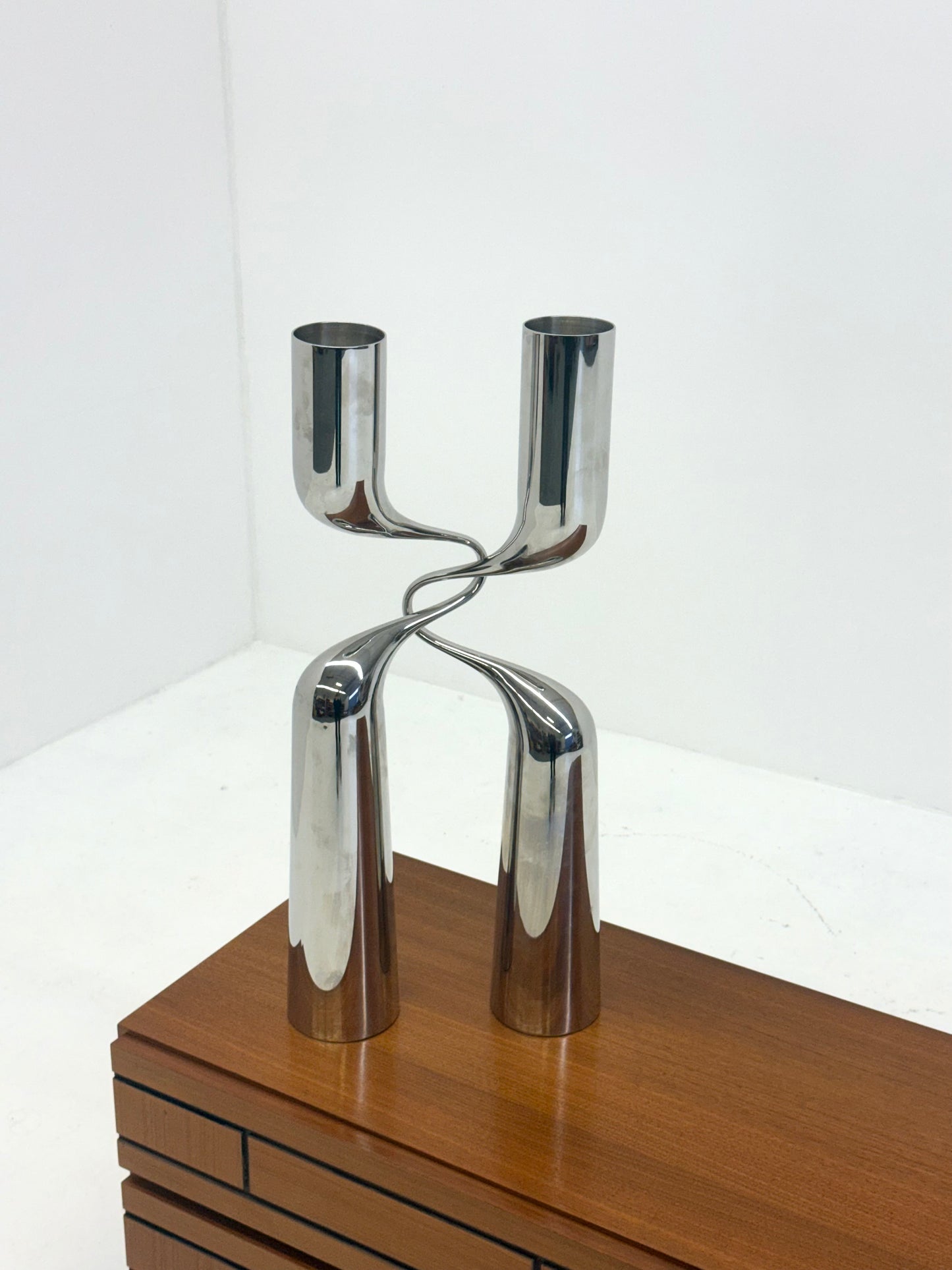 XXL Twist kandelaar van Mikaela Dörfel voor Menu Denmark