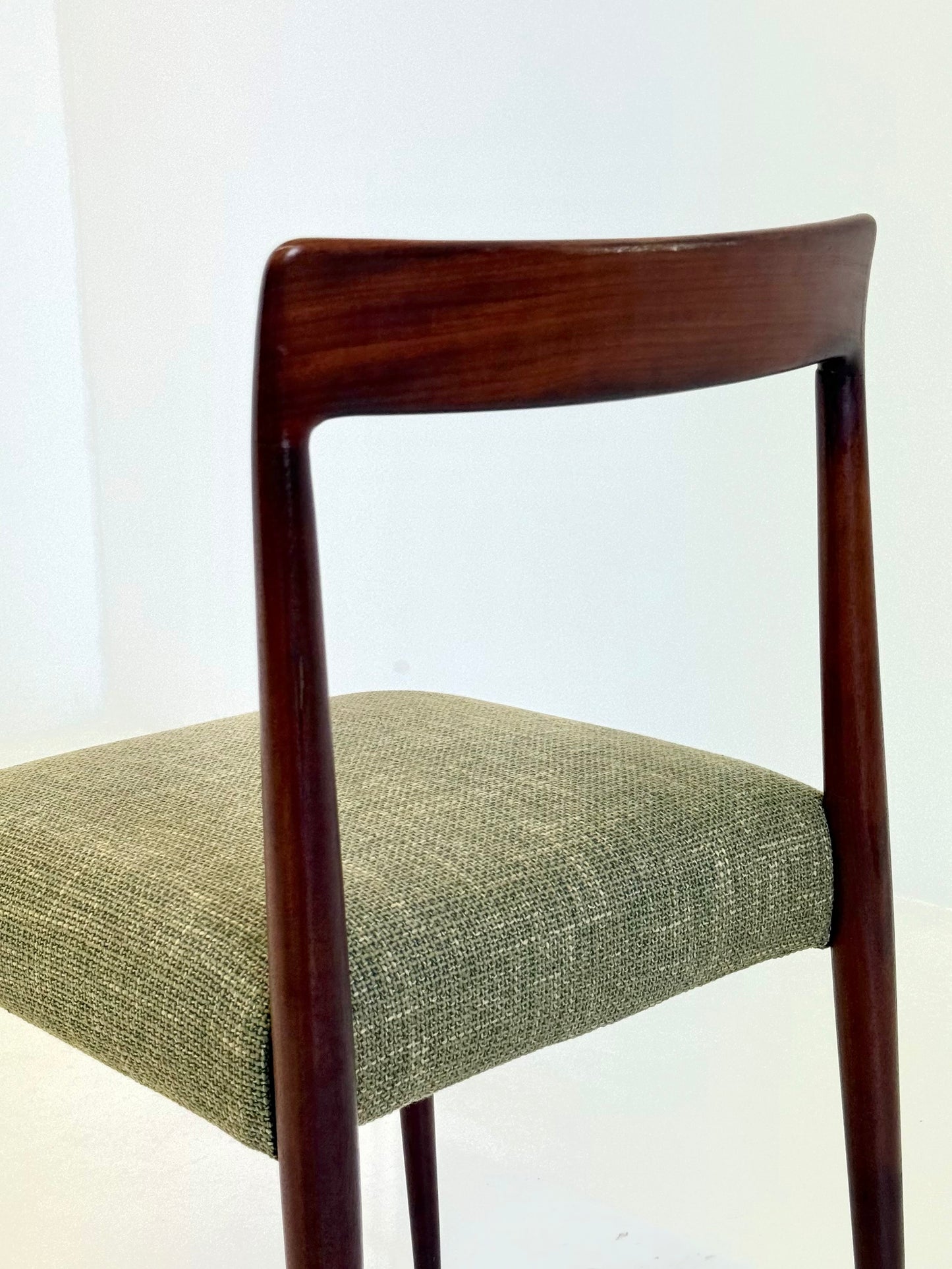 Set van 4 Lübke eetkamerstoelen met palissander hout
