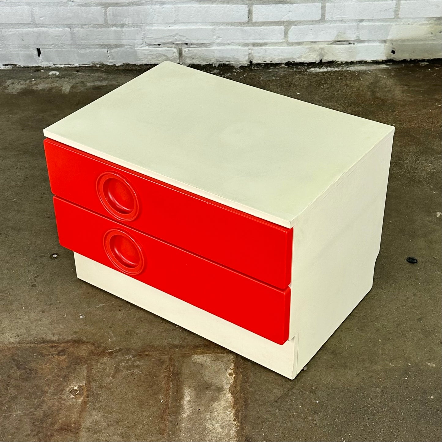 Space age nachtkastjes set uit Italië 1960