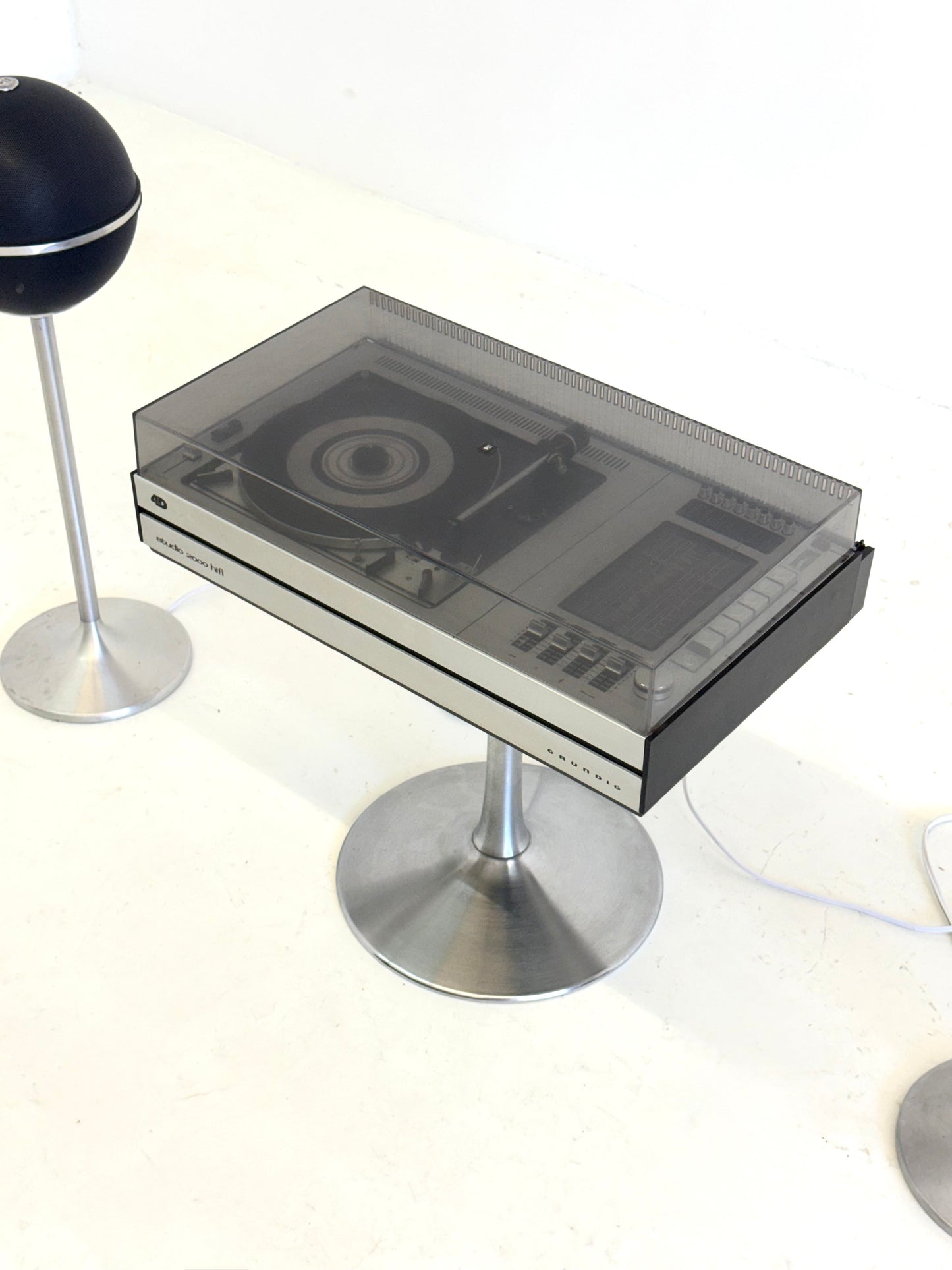 Grundig Studio 2000 Stereo Hi-Fi met Audiorama speakers 1
