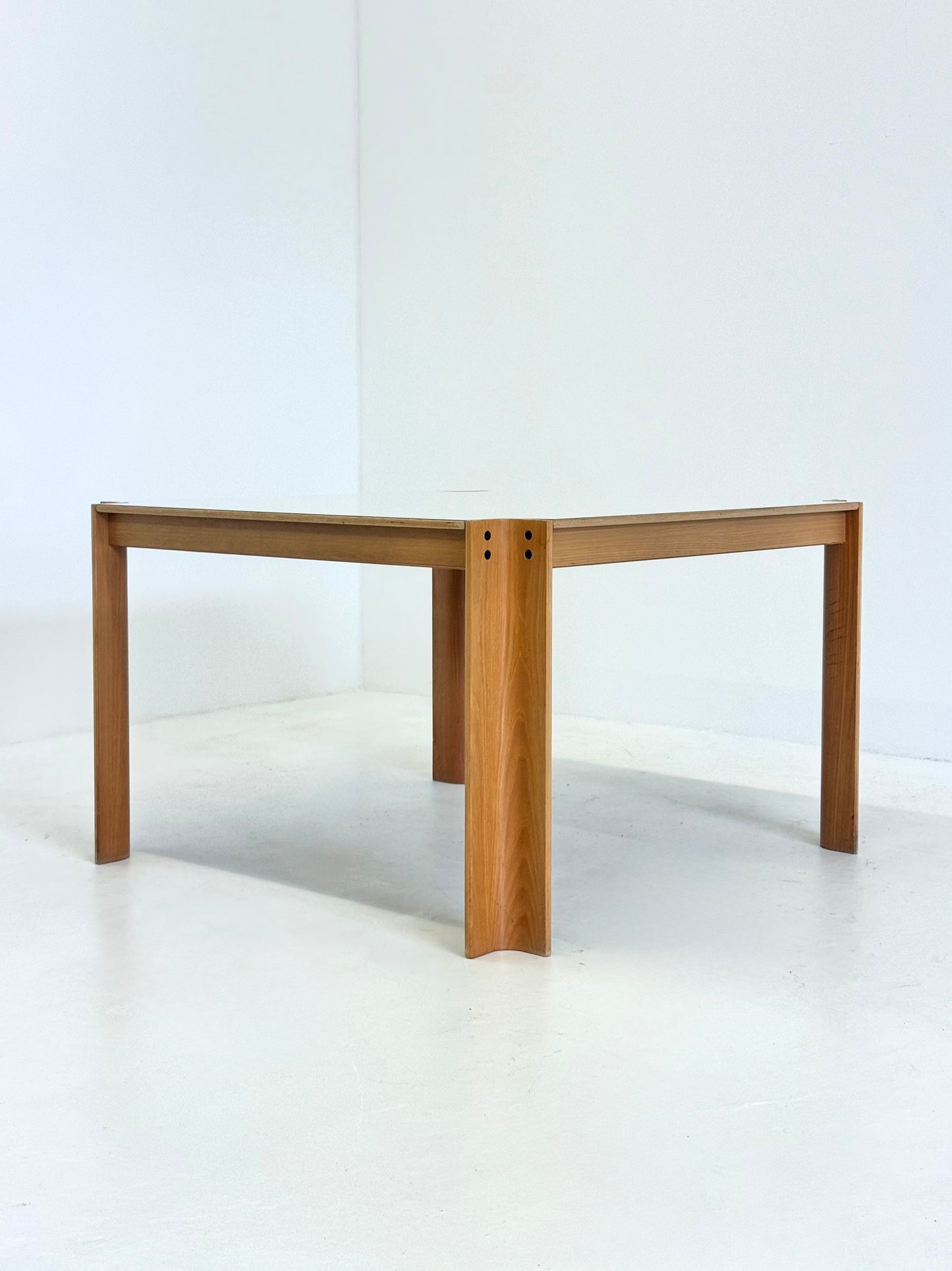 Strip eettafel van Gijs Bakker voor Castelijn