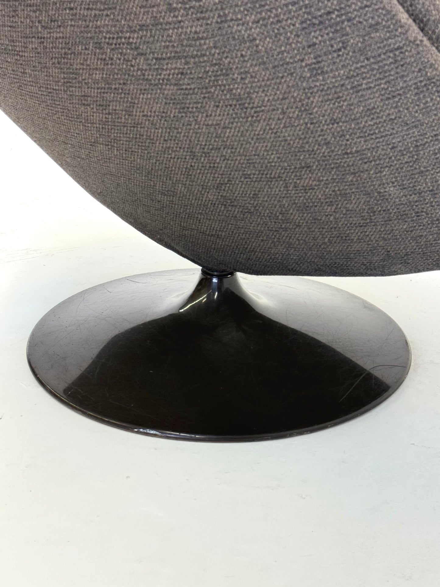 Artifort F510 fauteuil door Geoffrey Harcourt