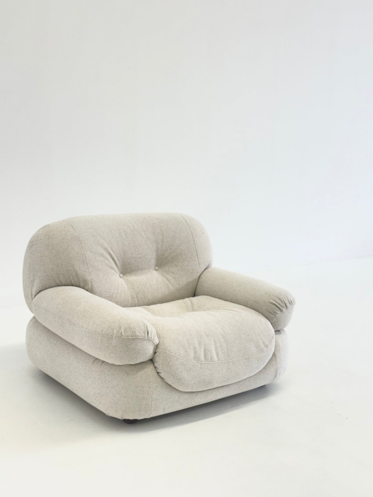 Sapporo Fauteuil van Mario Marenco voor Mobil Girgi in Crème Beige