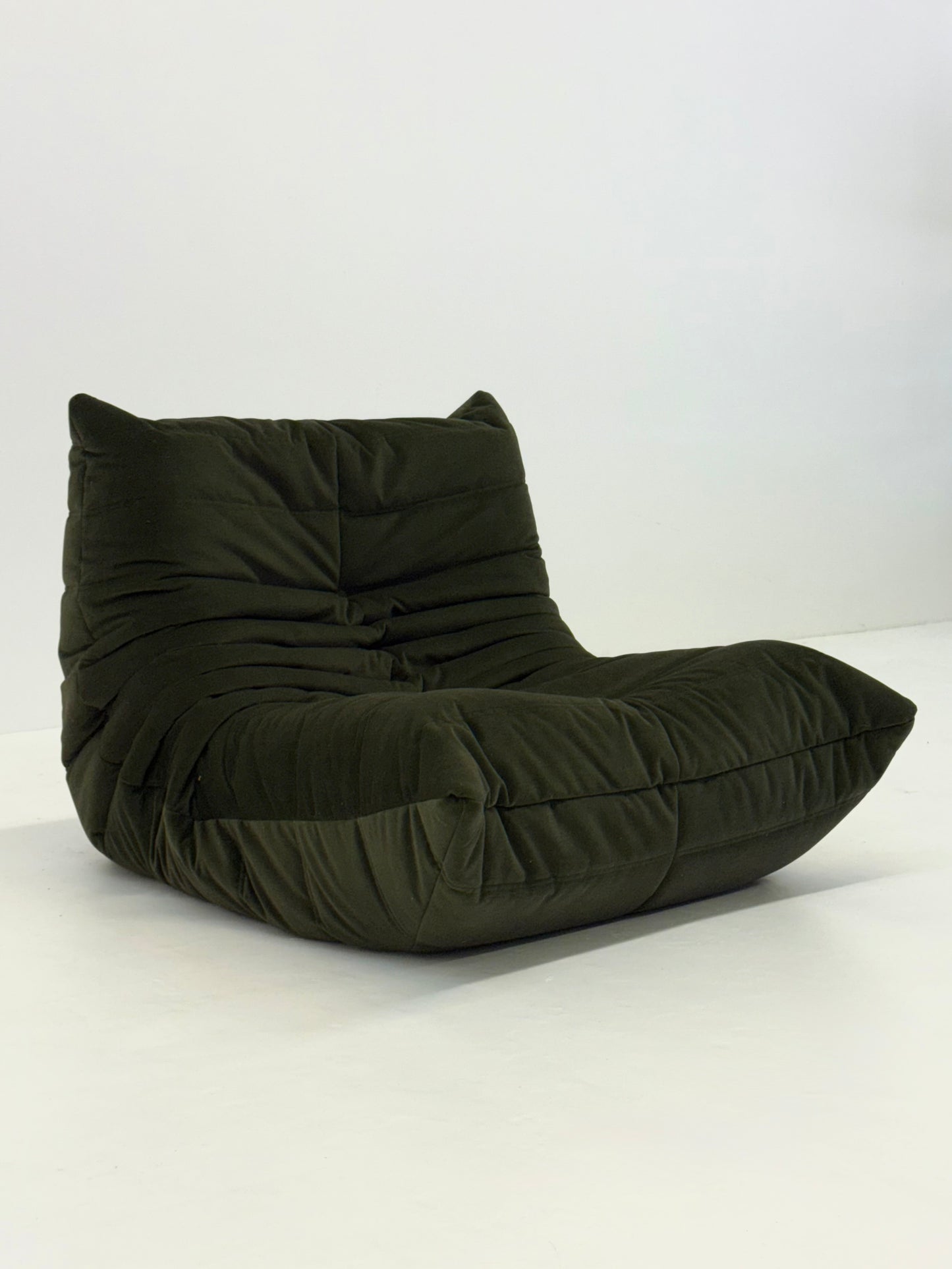 Ligne Roset Togo 1-zits in donkergroen velvet