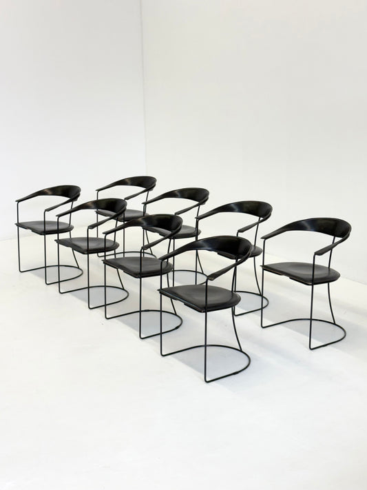 Set van 8 Vintage Arrben Ursala eetkamerstoelen in zwart leer
