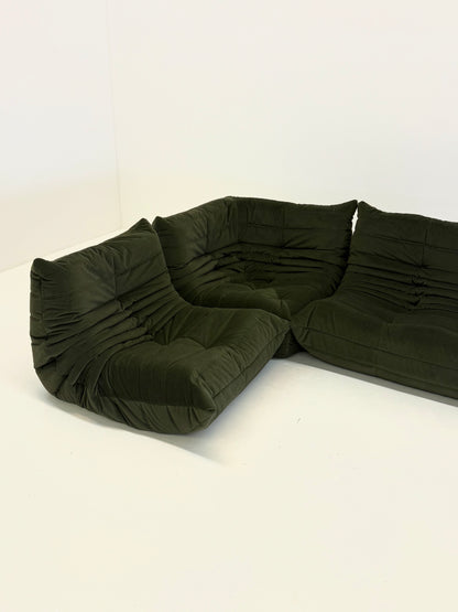 Ligne Roset Togo 2-zits element in donkergroen velvet