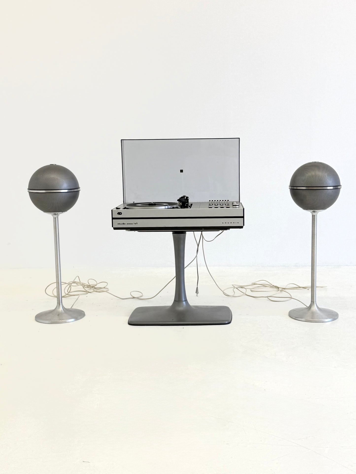 Grundig Studio 2000 Stereo Hi-Fi met Audiorama speakers 2