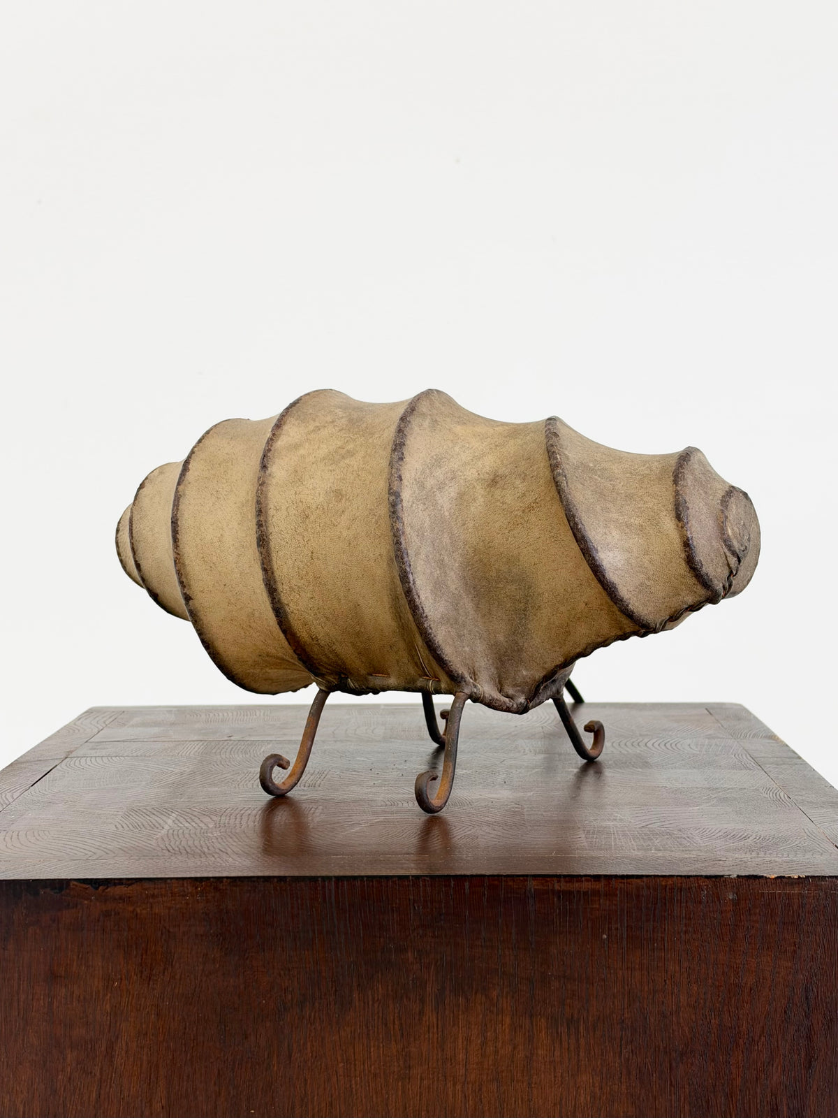 Vintage Rawhide Swirl Tafellamp met Organische Vormgeving