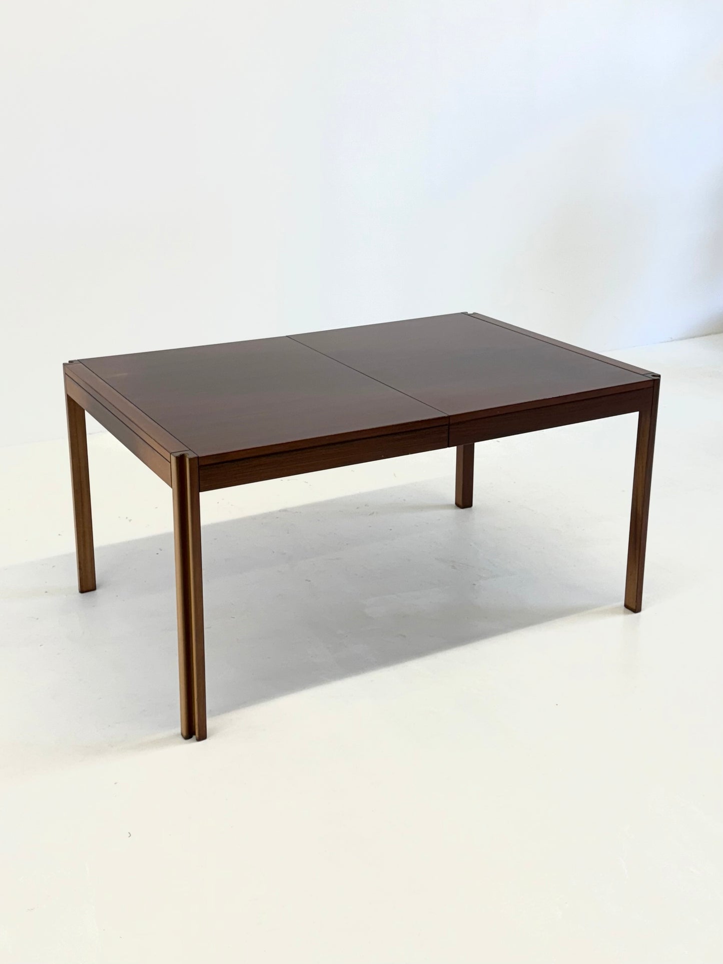 4D houten vintage eettafel door Angelo Mangiarotti voor Molteni