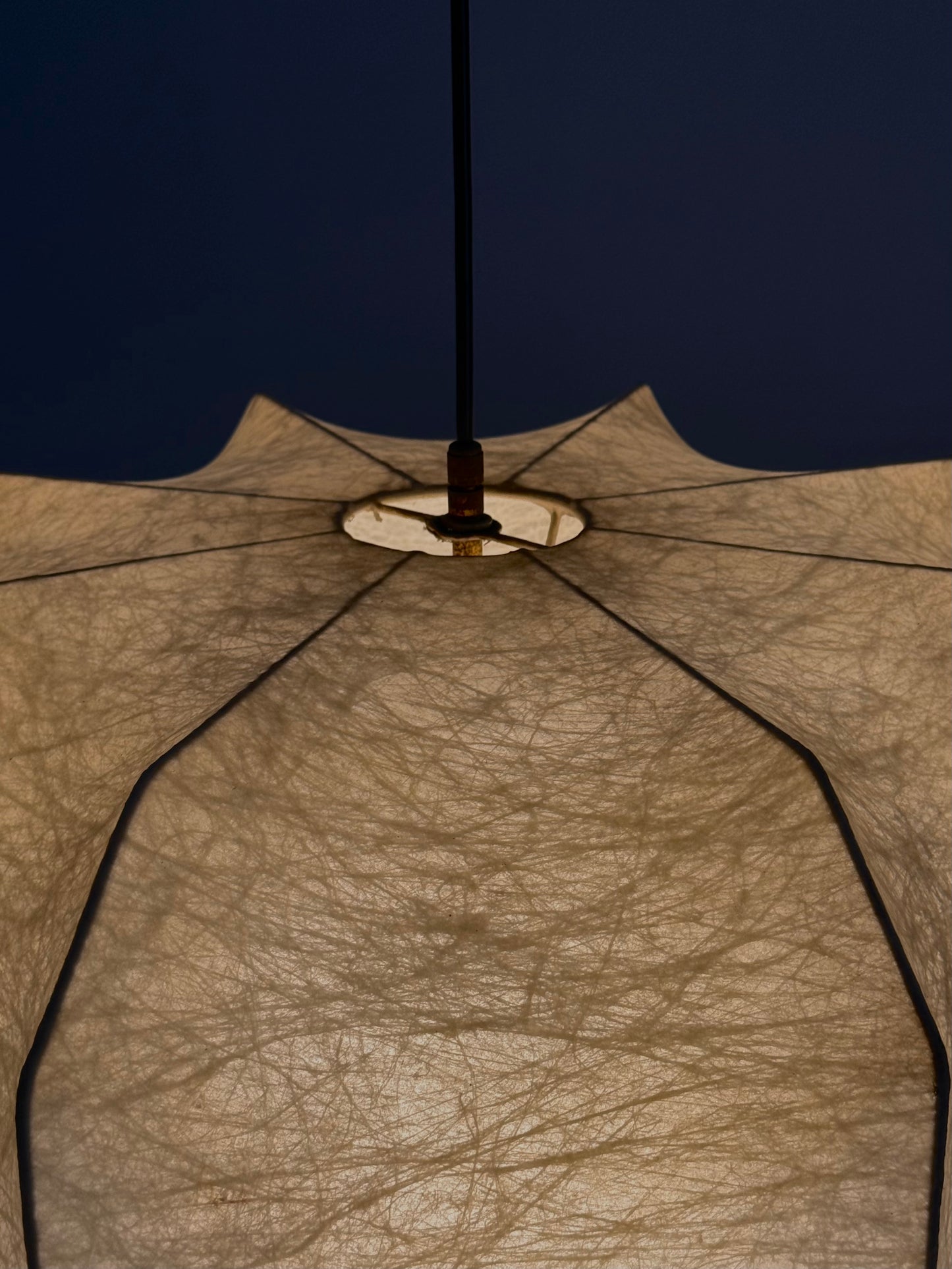 Achille & Pier Giacomo Castiglioni Cocoon hanglamp