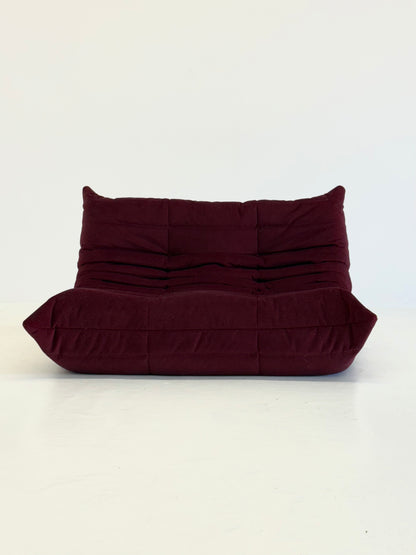 Ligne Roset Togo 2-zits in bordeaux rood velvet
