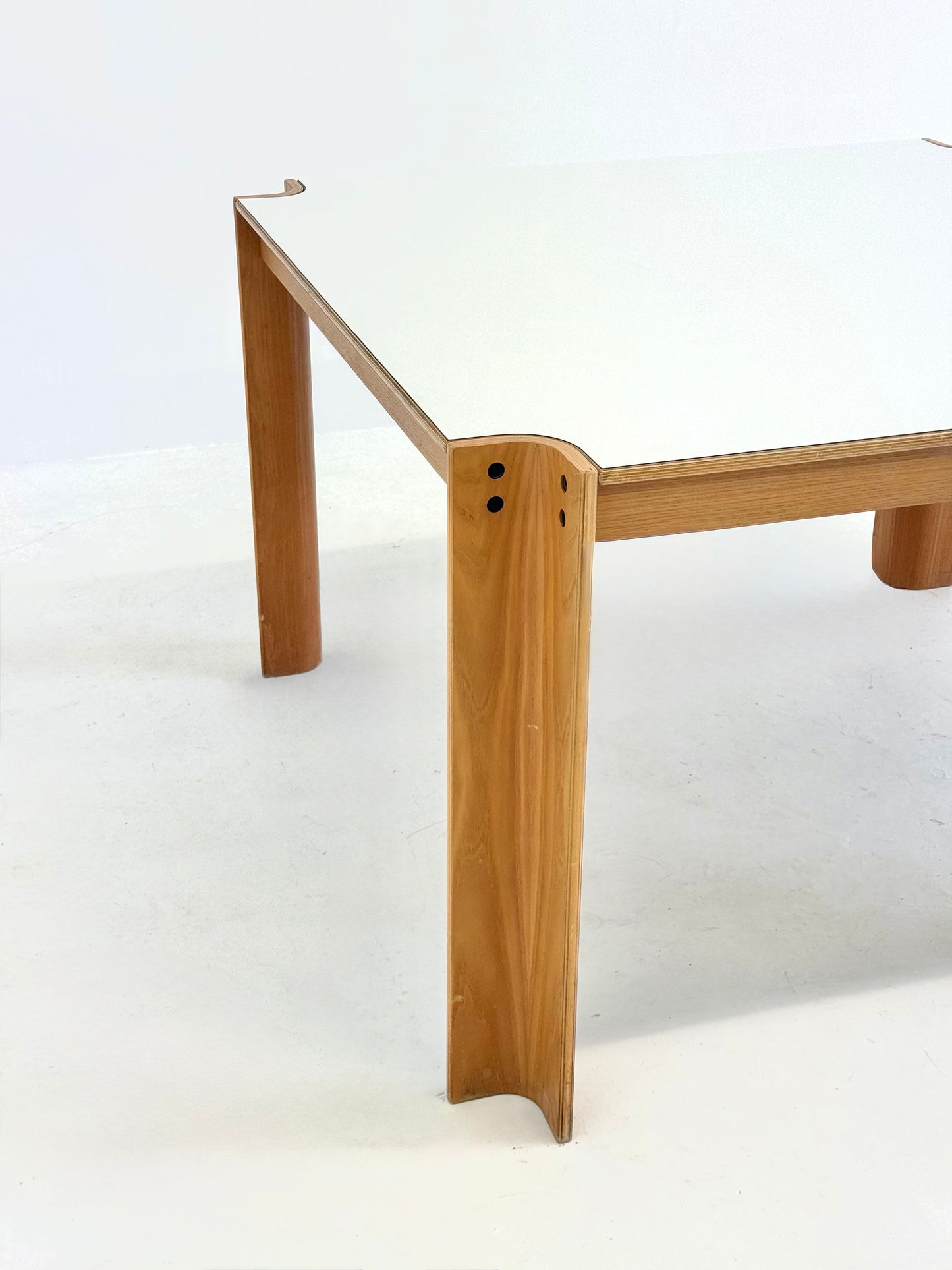 Strip eettafel van Gijs Bakker voor Castelijn