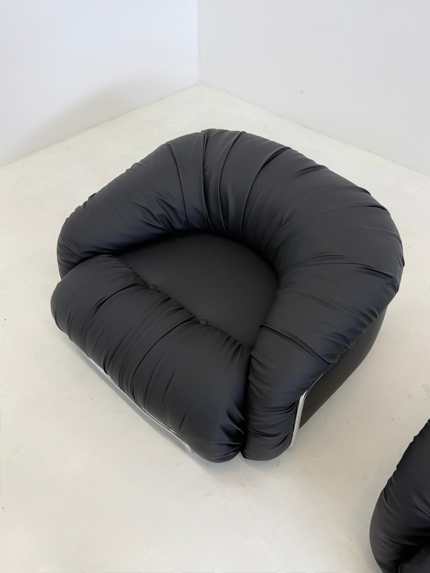 Italiaanse Space Age fauteuils in zwart