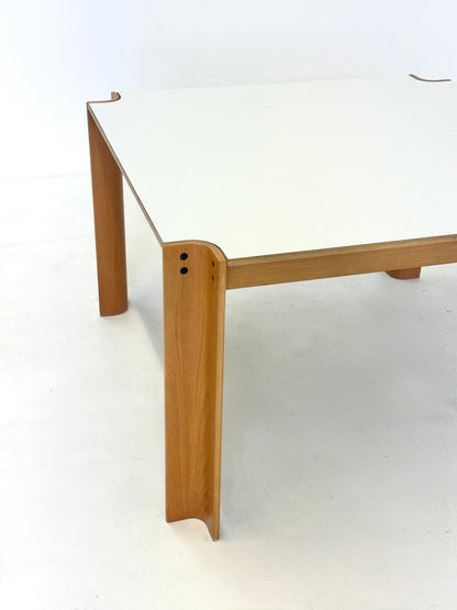 Strip eettafel van Gijs Bakker voor Castelijn