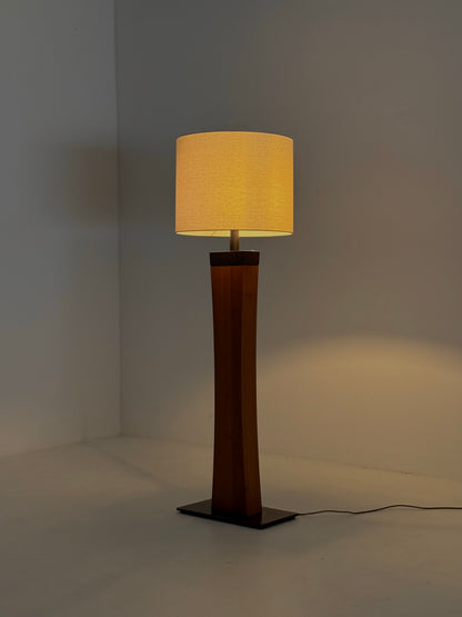 Italiaanse Mid Century vloerlamp van teakhout