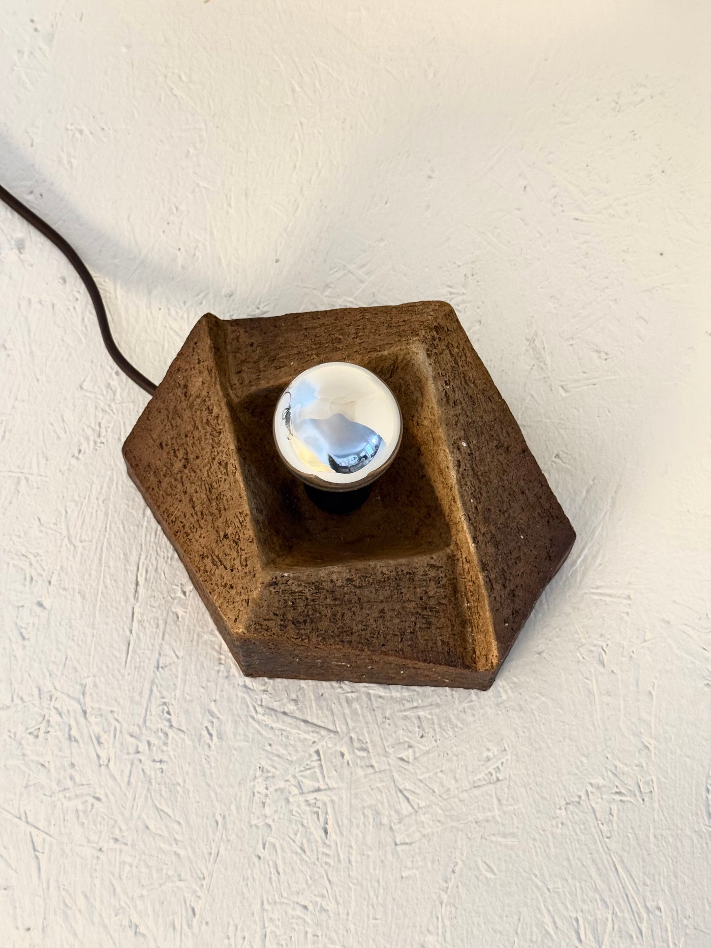 Brutalist vintage keramiek wandlamp