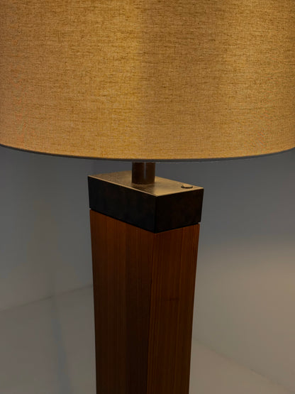 Italiaanse Mid Century vloerlamp van teakhout