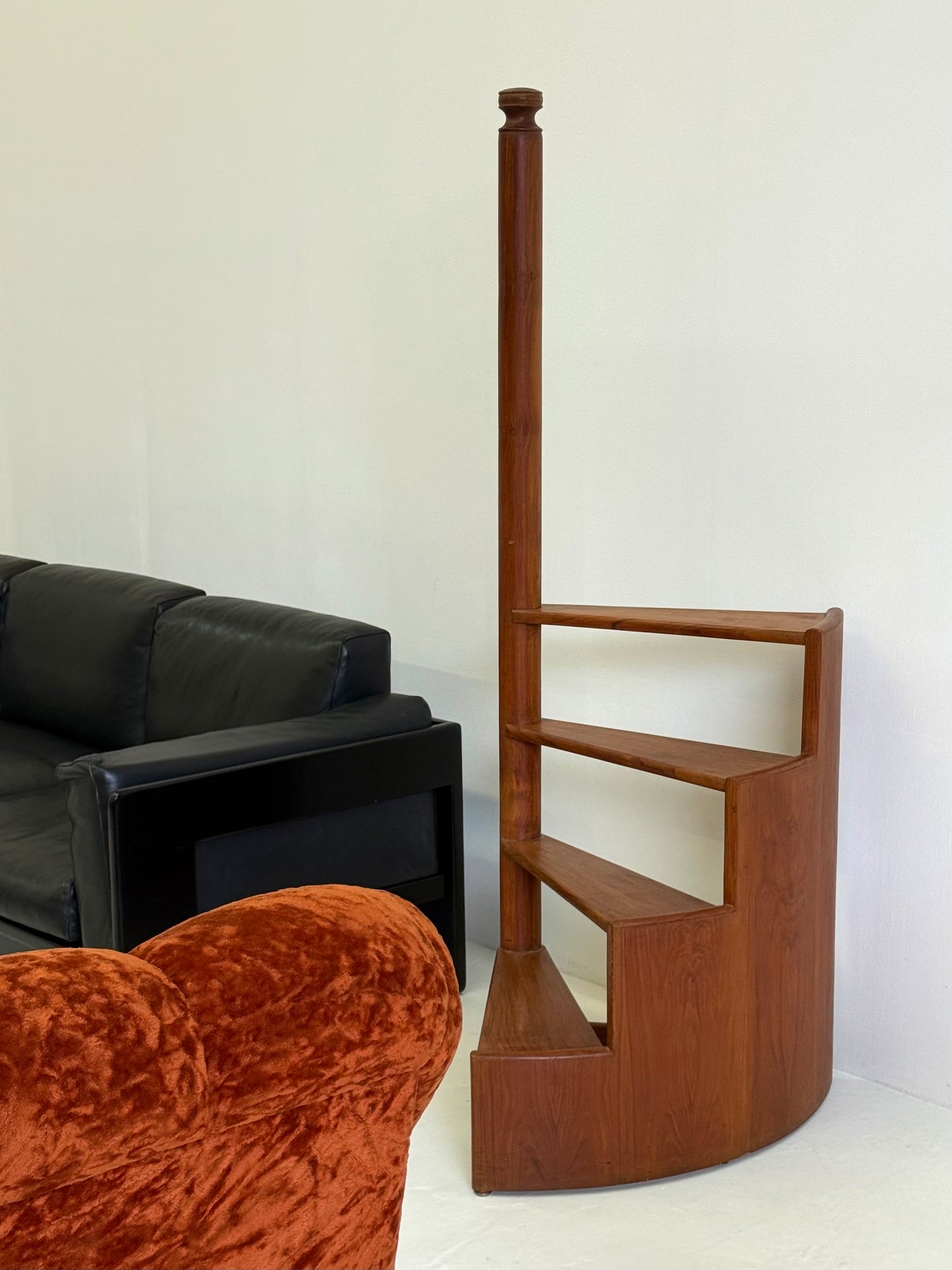 Vintage teak bibliotheektrap van Franco Albini