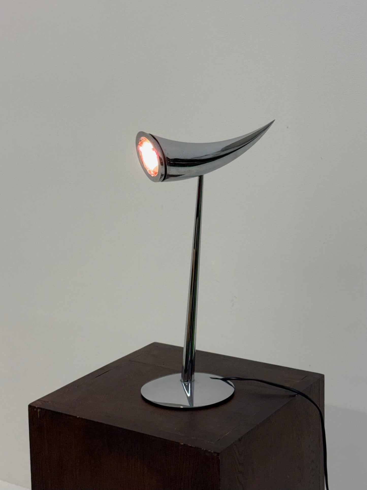 Ara tafellamp van Philippe Starck voor Flos 1988