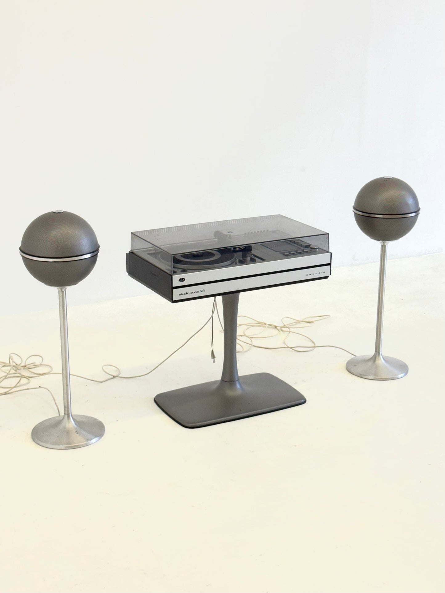 Grundig Studio 2000 Stereo Hi-Fi met Audiorama speakers 2