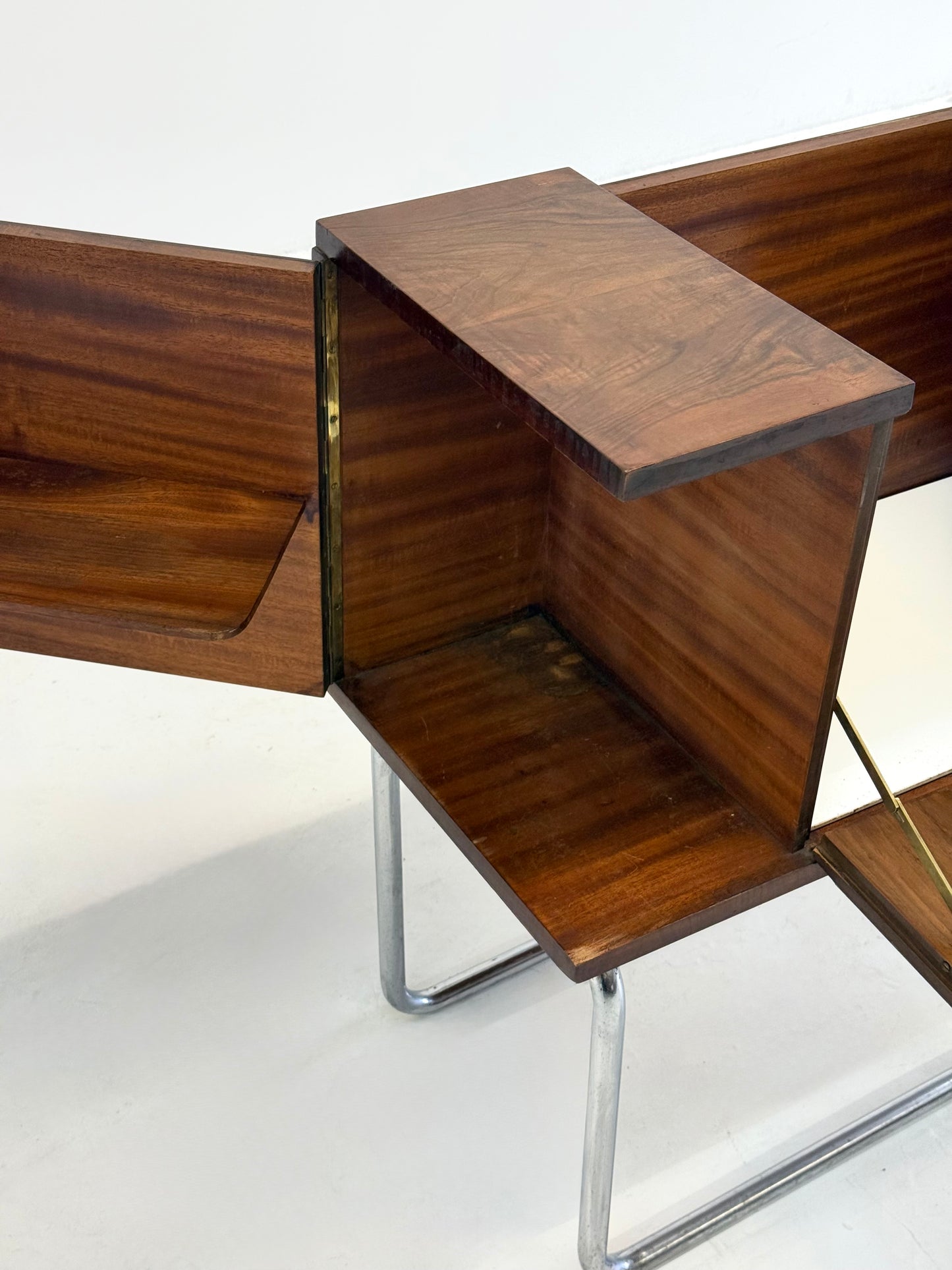 Italiaanse walnoot bar kast van Cova Milano