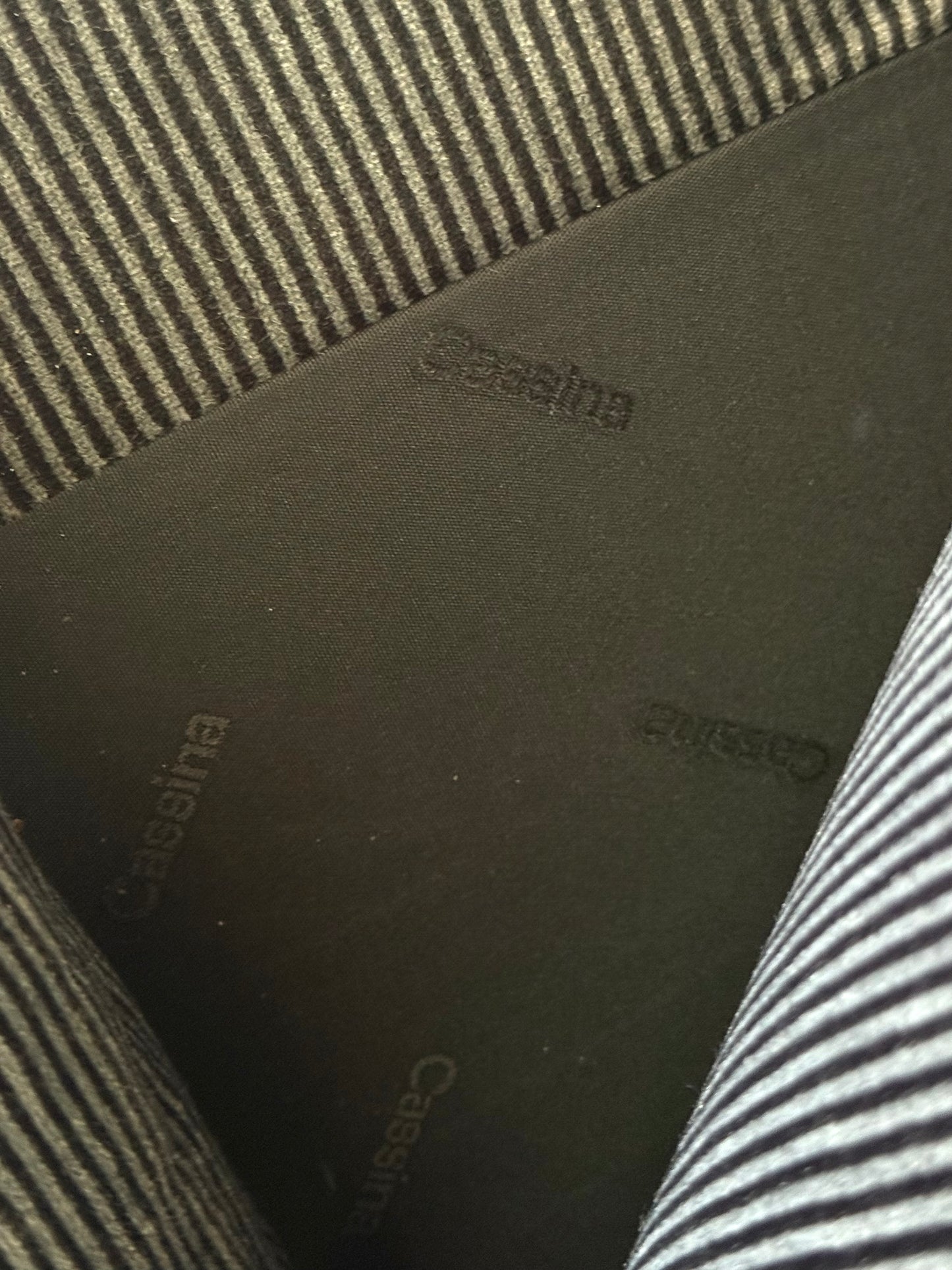 Cassina Maralunga 2-zits zwart grijs door Vico Magistretti