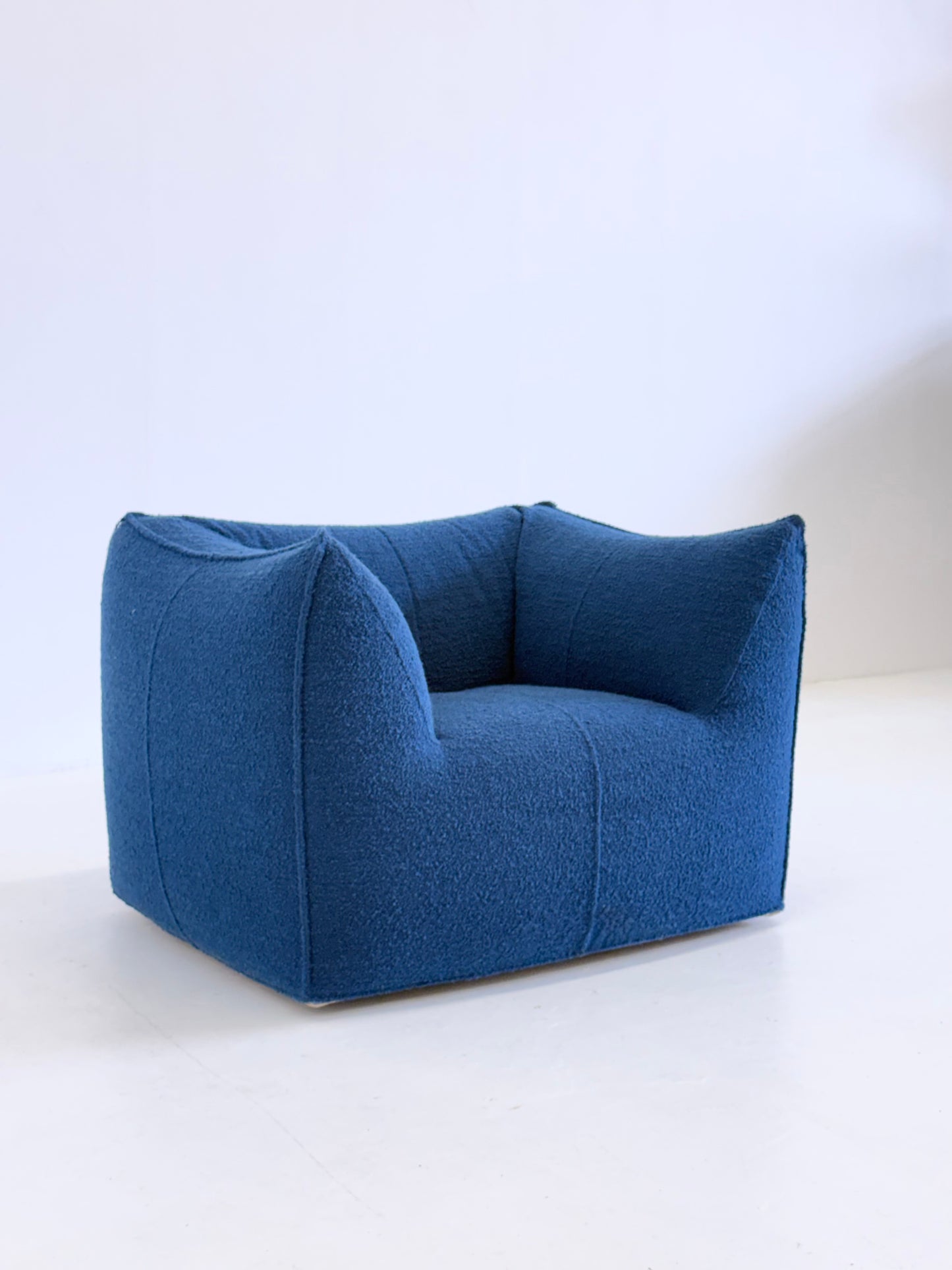 Le Bambole fauteuil van Mario Bellini voor B&B Italia