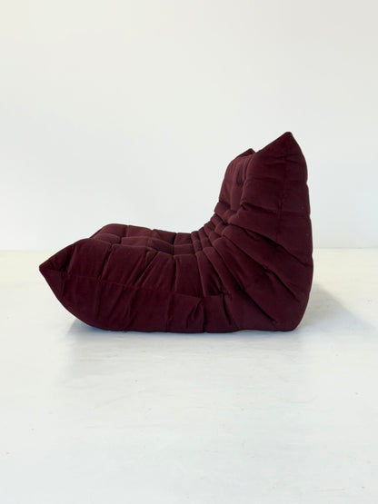 Ligne Roset Togo 2-zits in bordeaux rood velvet