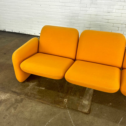 Chiclet bank van Ray Wilkes voor Herman Miller