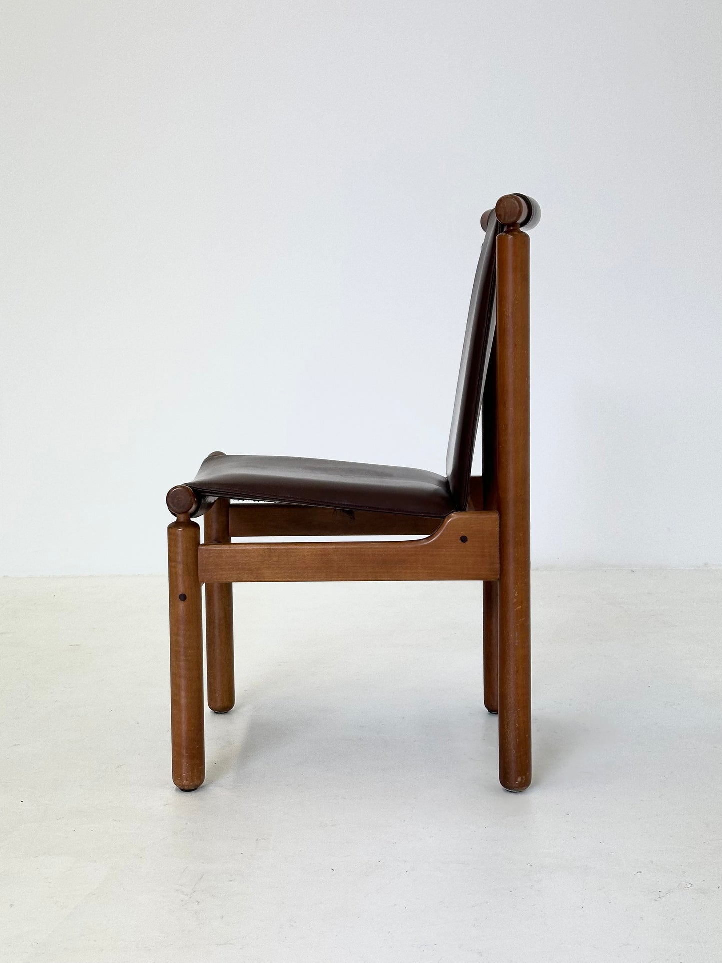 Set Tapiovaara eetkamerstoelen van La Permanente Cantù