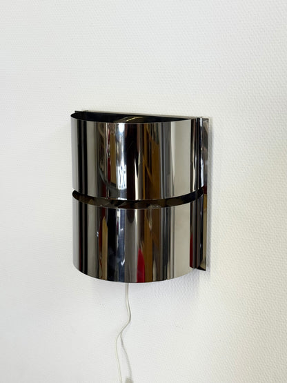 Chromen space age wandlamp van Minilumi Design