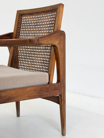 Mid Century Fauteuils van Notenhout en Rotan met Mohair