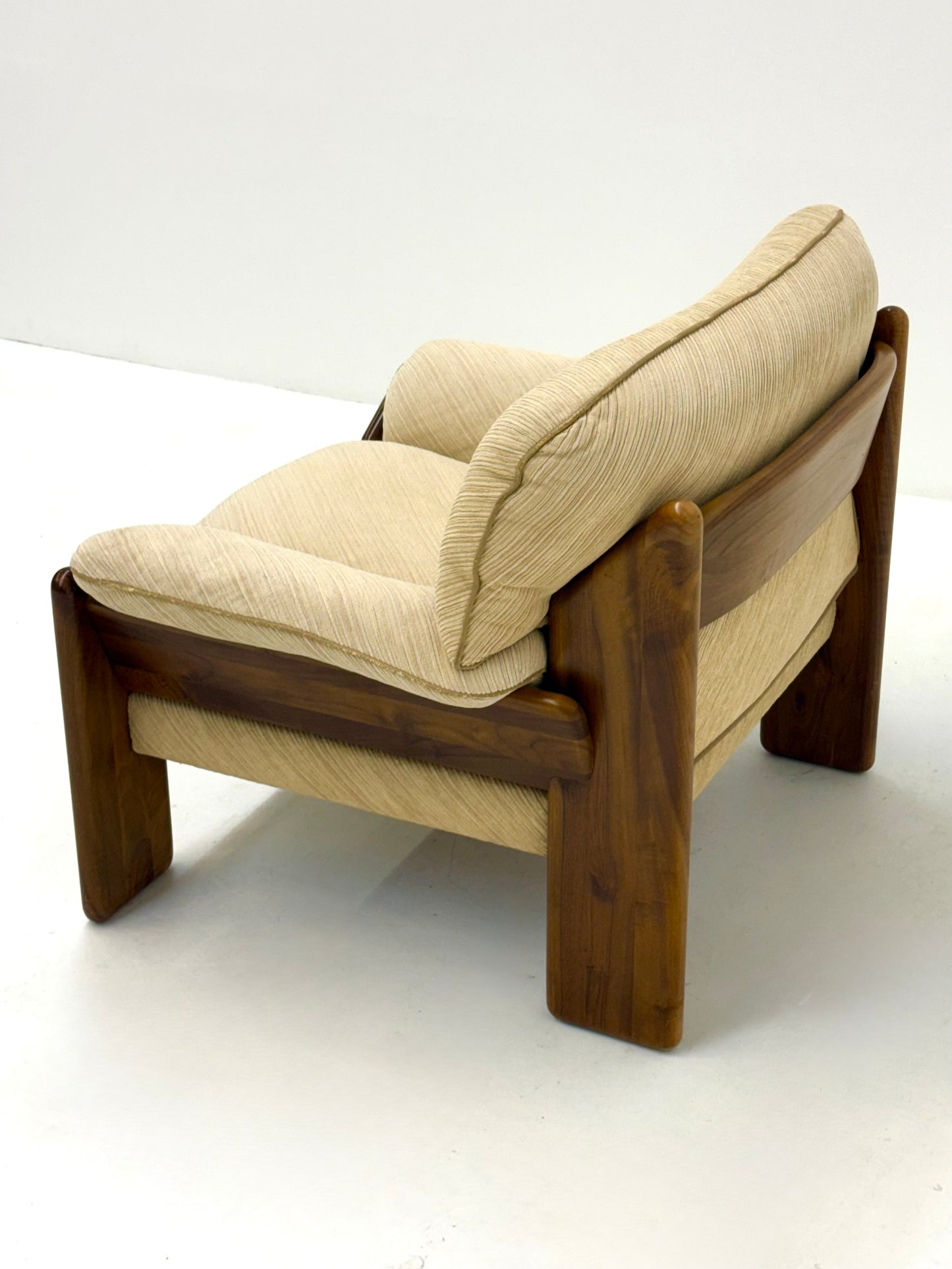 Sapporo fauteuils van Mario Marenco voor Mobil Girgi