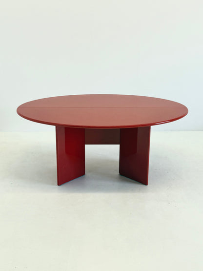 Antella eettafel / console tafel van Kazuhide Takahama voor Cassina in rood