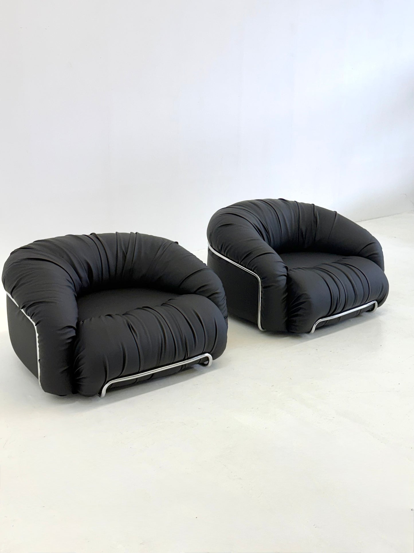 Italiaanse Space Age fauteuils in zwart