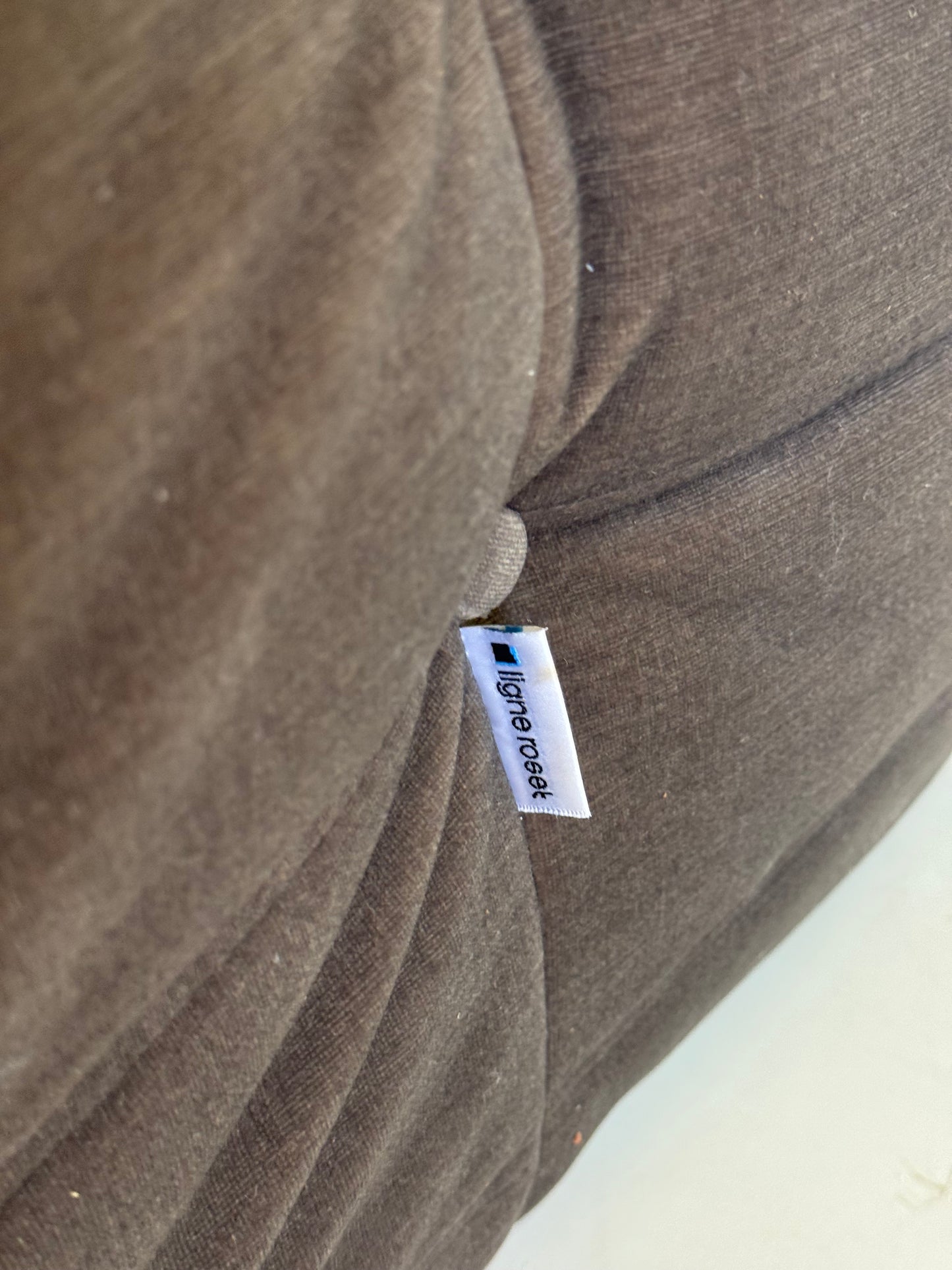 Ligne Roset Togo 1-zits in taupe velvet