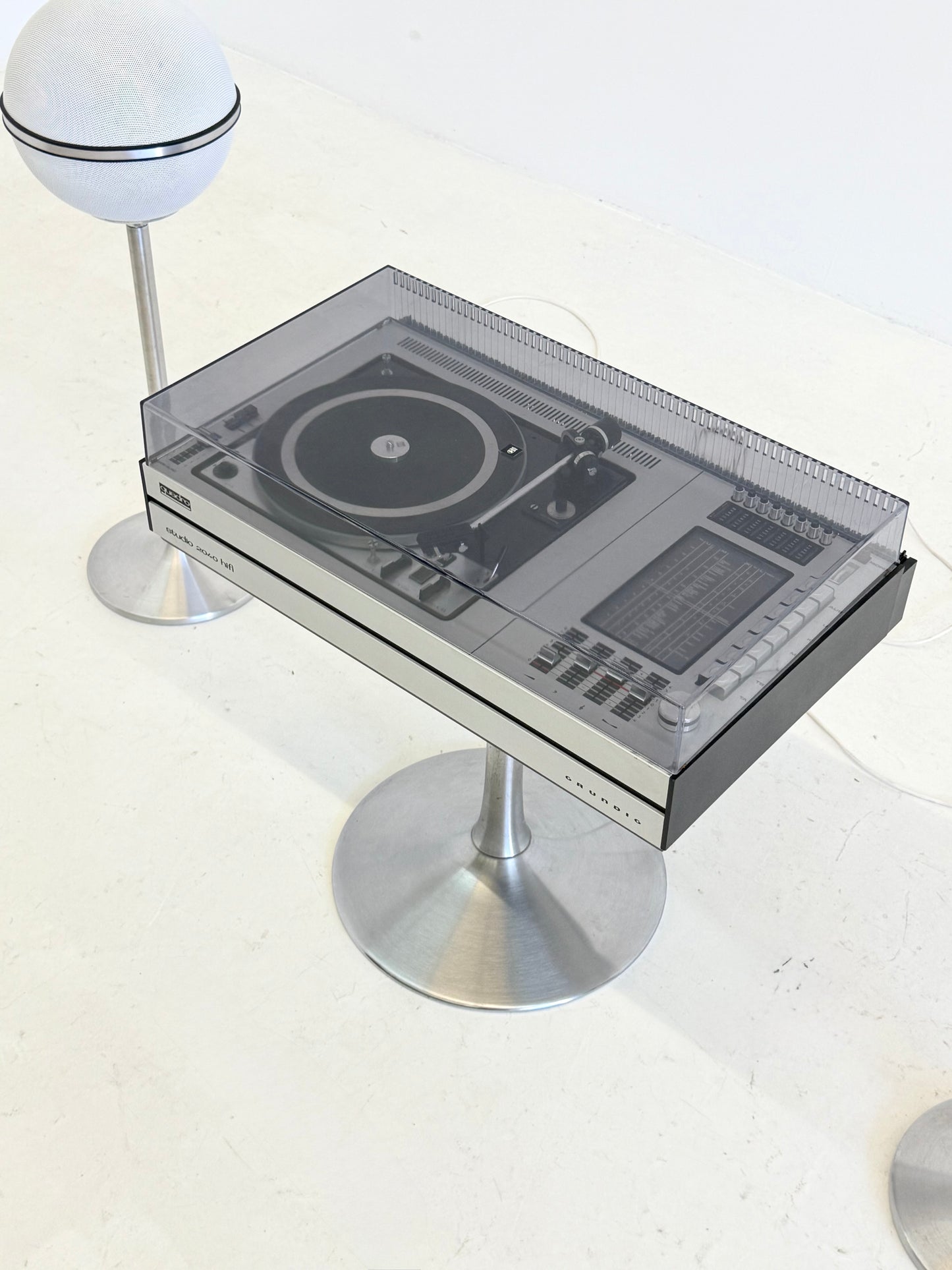 Grundig Studio 2040 4D Stereo Hi-Fi met Audiorama speakers