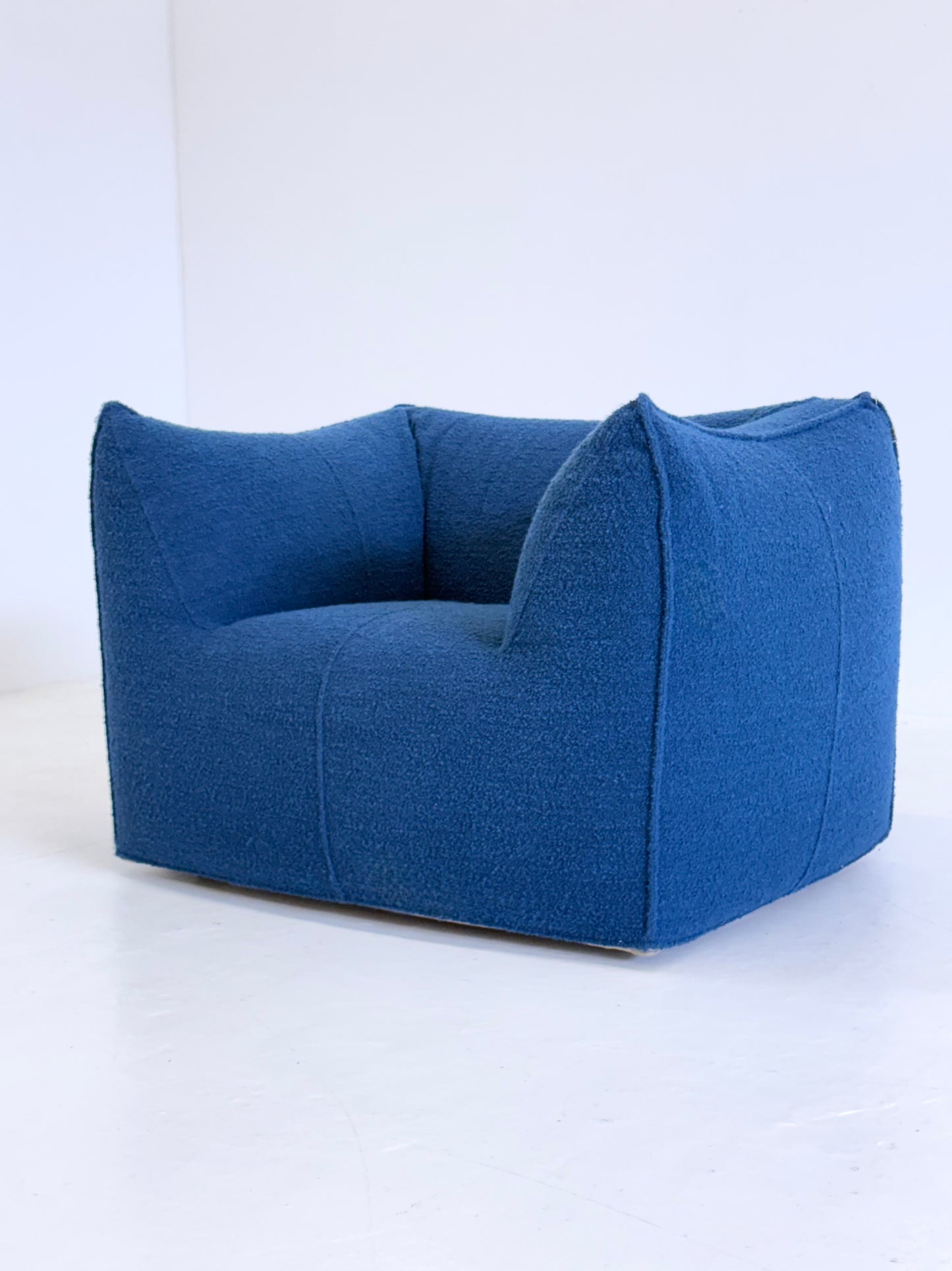 Le Bambole fauteuil van Mario Bellini voor B&B Italia