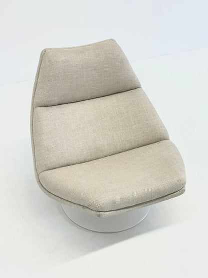 Artifort F511 fauteuil in crème
