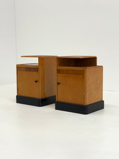 Set van 2 Art Deco nachtkastjes in wortel esdoornfineer