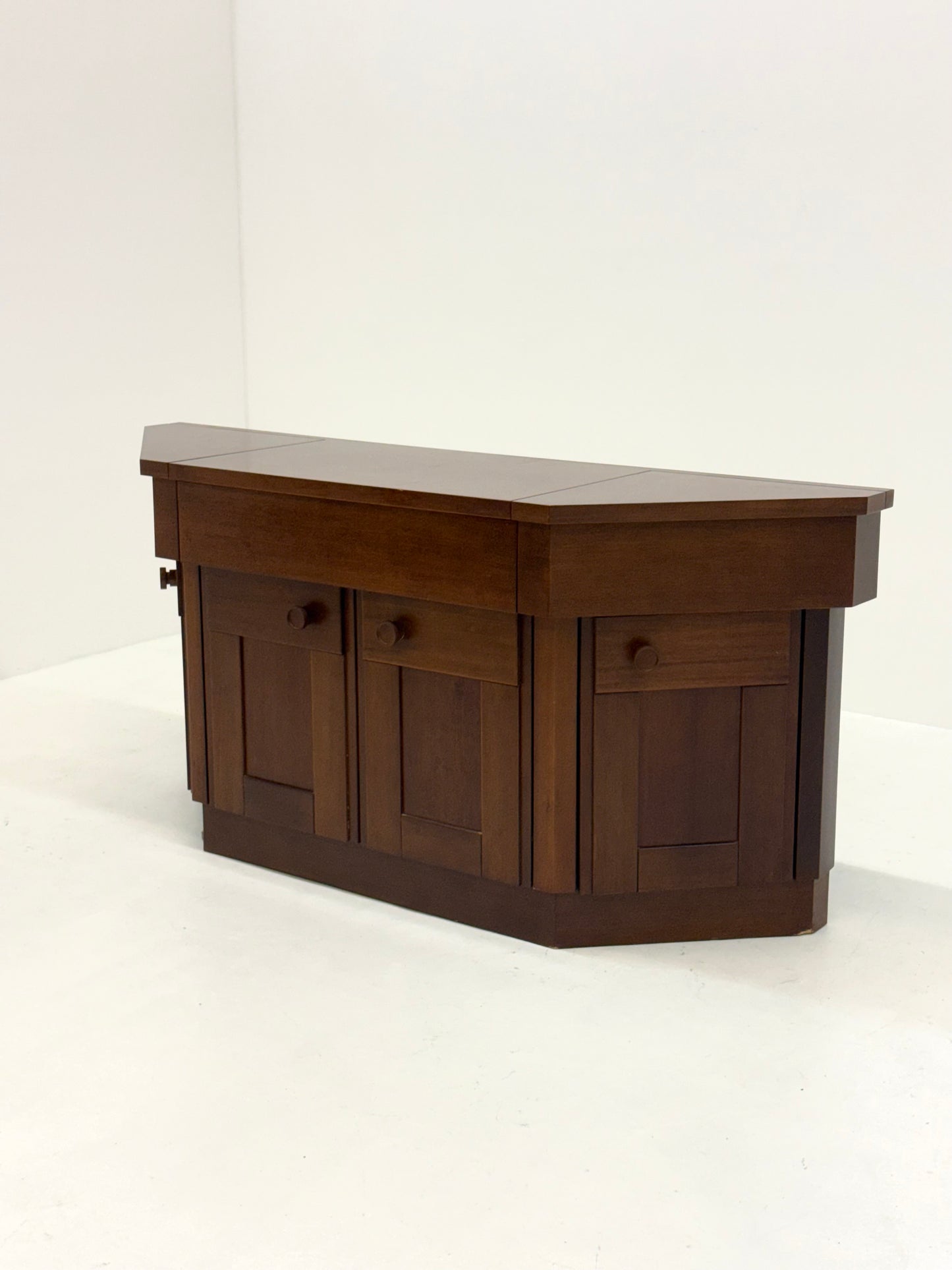 Dressoir model 603 van Silvio Coppola voor Bernini 1964