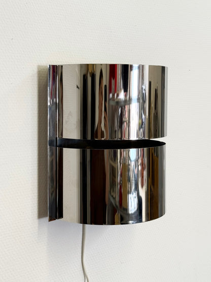 Chromen space age wandlamp van Minilumi Design