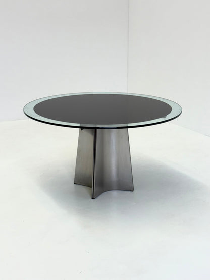 UFO eettafel van Luigi Saccardo voor Arrmet