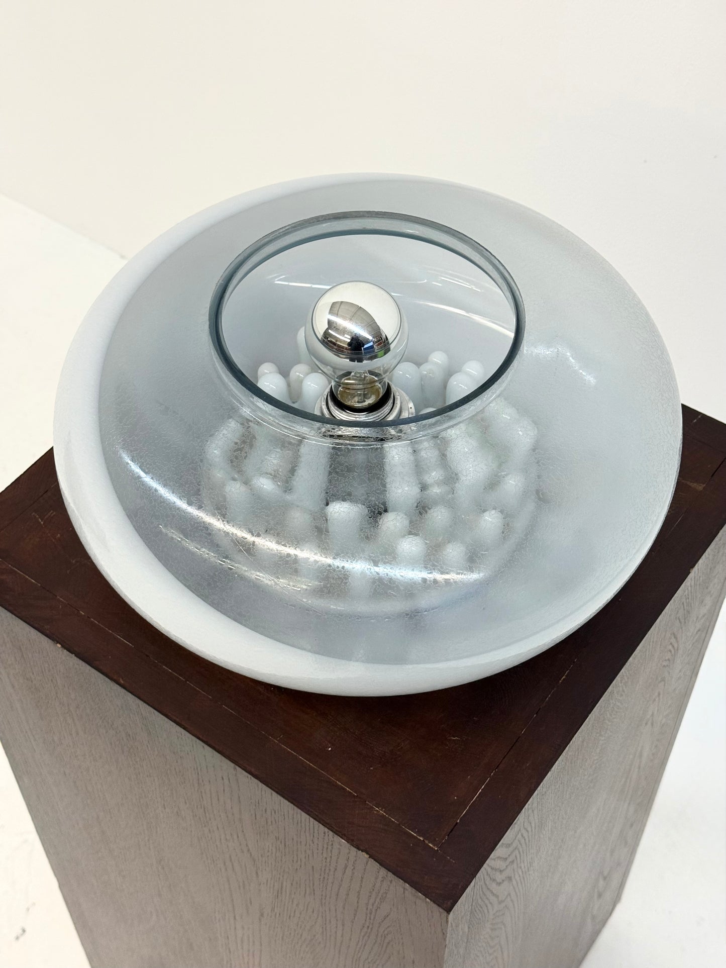 Italiaanse bolvormige space age Murano glazen lamp