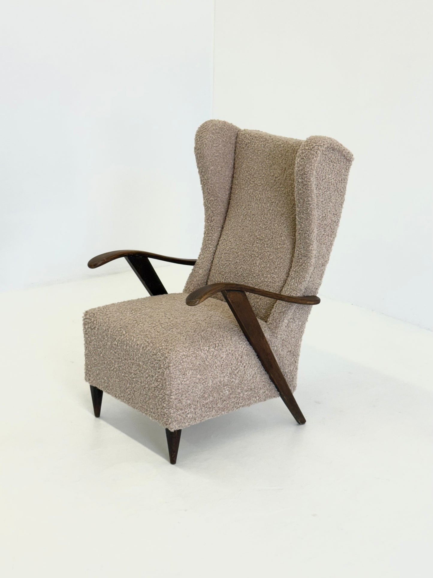 Melchiorre Bega Fauteuil in beige bouclé